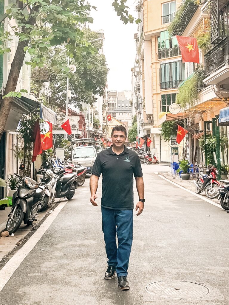 Adel Zahedi from Standout Commercial Loans in Hanoi, Vietnam